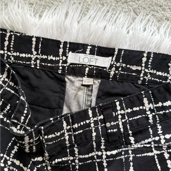 LOFT Black and Cream Abstract Checkered Crop Pants - Picture 3 of 3